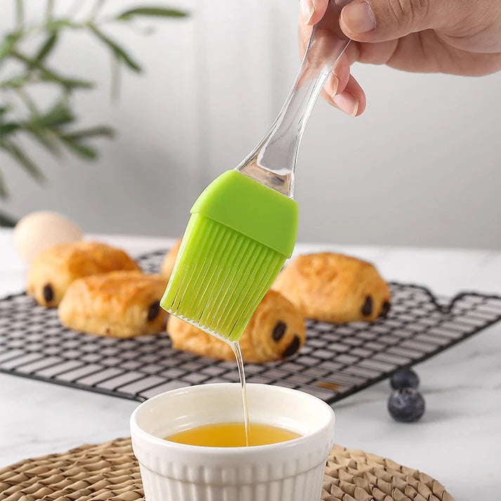 2pc Set Of Big Brush & Spatula Set